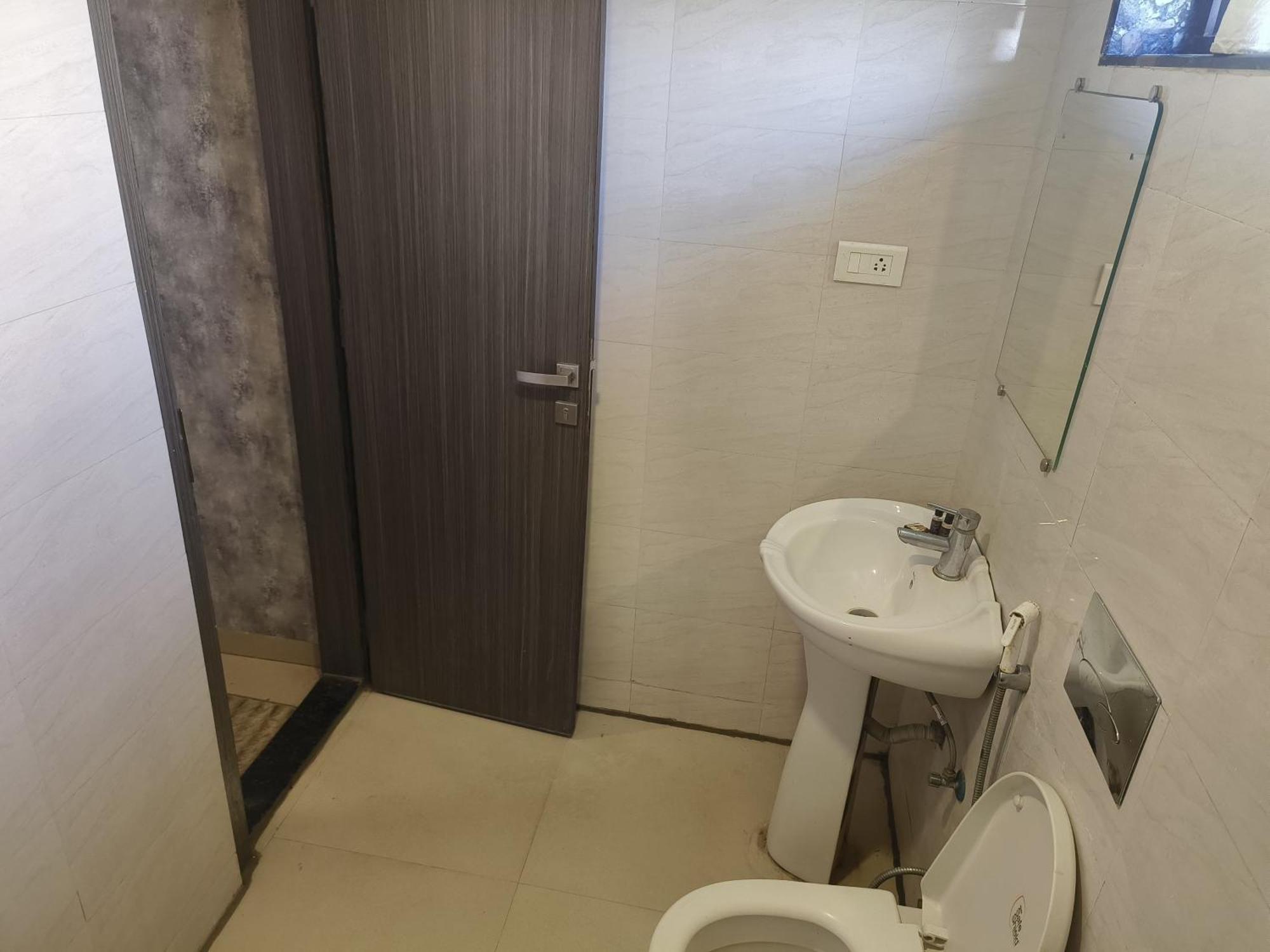 Hotel Royal Retreat Sambalpur Dış mekan fotoğraf