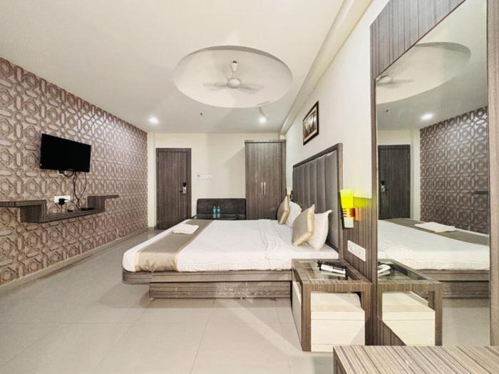 Hotel Royal Retreat Sambalpur Dış mekan fotoğraf